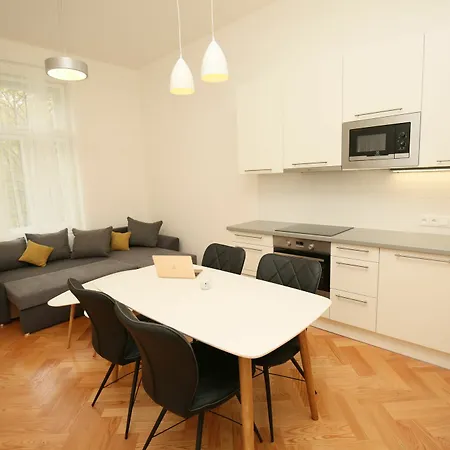 Park Karlin Апартаменты Прага