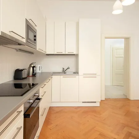 Park Karlin Apartment Prague