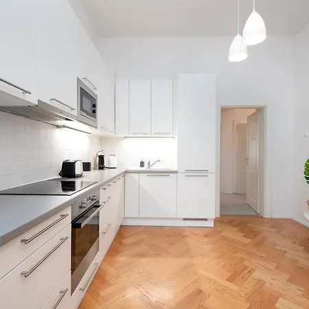 Park Karlin Apartment *